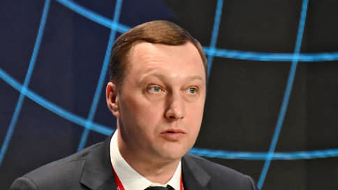Саратовский губернатор временно запретил мигрантам работать в такси и общепите
