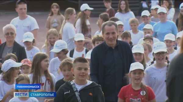 Глава Белгородской области Вячеслав Гладков встретился с детьми, приехавшими на Ставрополье